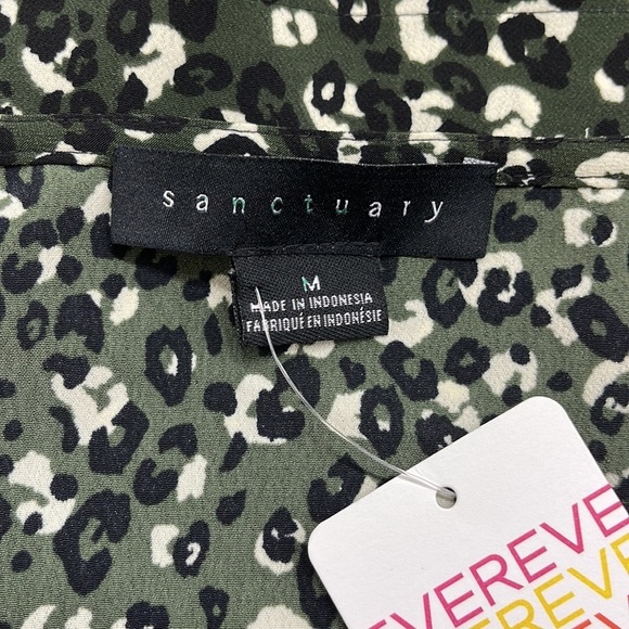 Evereve Sanctuary NWT Green Abstract Leopard Print Lace Trim Cami Size Medium - Picture 9 of 12